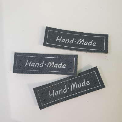 Бирка кожаная пришивная HAND MADE, графит, арт.2238